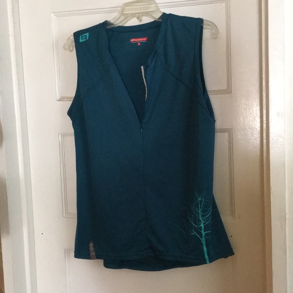 Bellweather cycling jersey